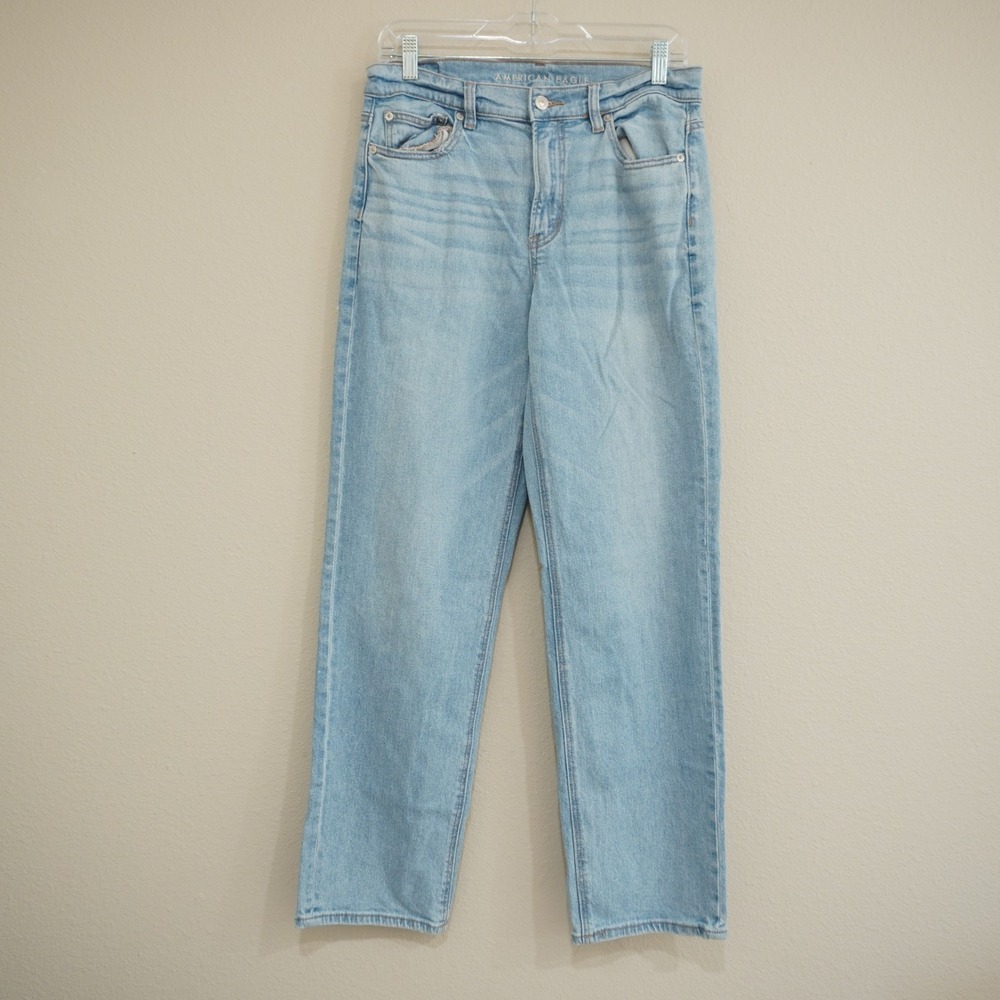 American Eagle Women's 8 Regular Light Wash High Waisted Straight Leg Jeans